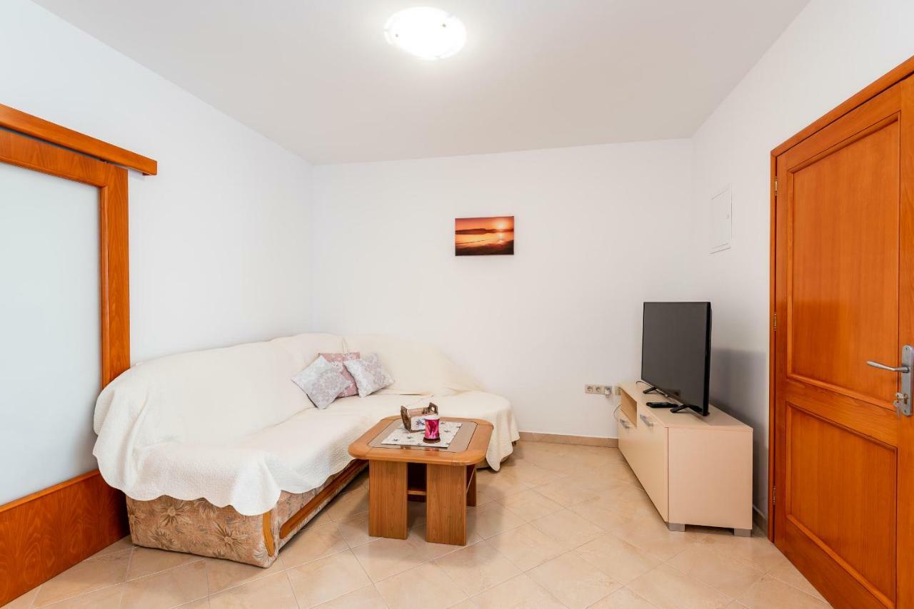Apartmani Marina كليك المظهر الخارجي الصورة