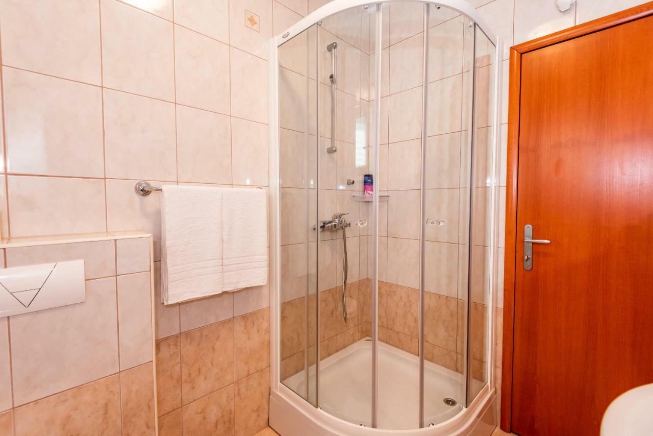 Apartmani Marina كليك المظهر الخارجي الصورة
