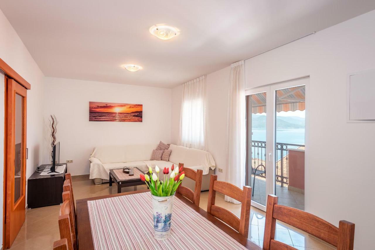 Apartmani Marina كليك المظهر الخارجي الصورة