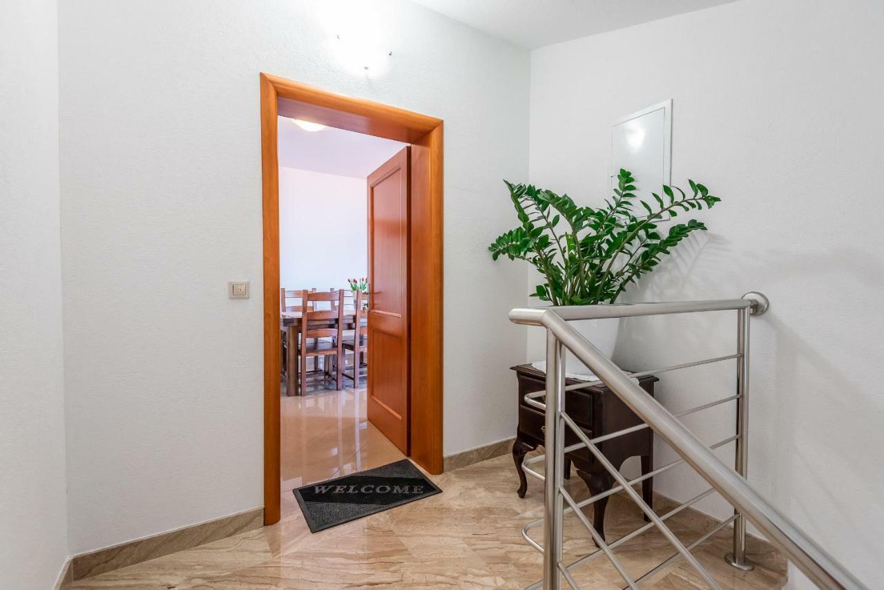 Apartmani Marina كليك المظهر الخارجي الصورة